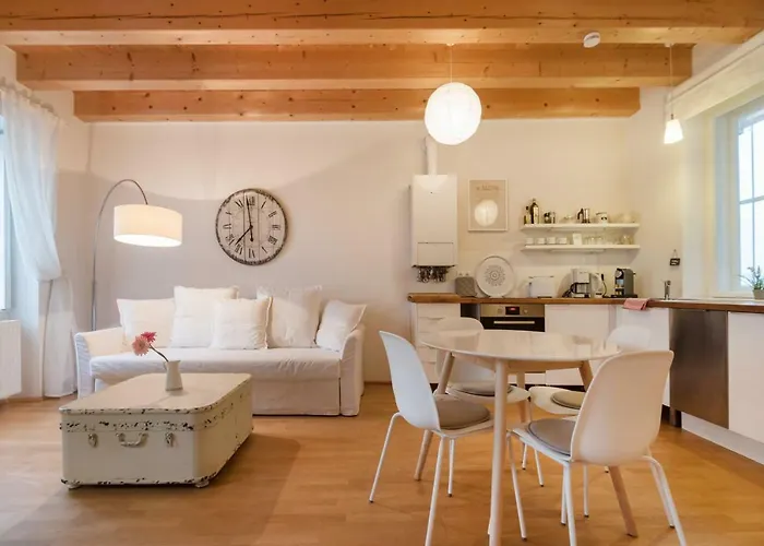 Sunny Apartment