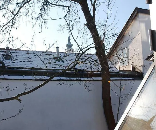 Sunny Apartment *
