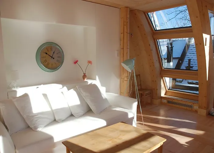 Sunny Apartment *